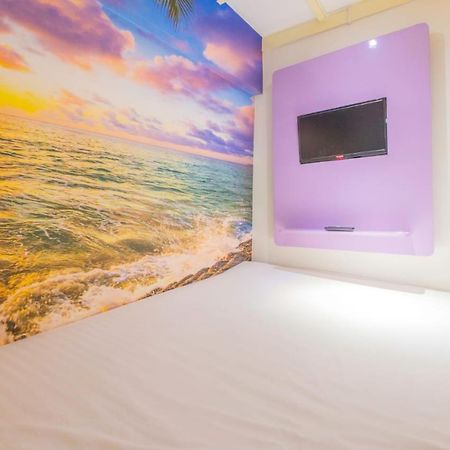Kiara Cozy Hostel Бандунг Экстерьер фото