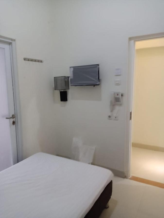 Kiara Cozy Hostel Бандунг Экстерьер фото